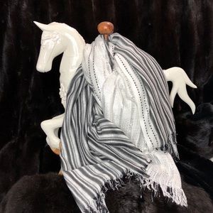 COLLECTION 18 metallic silver scarf LUX!